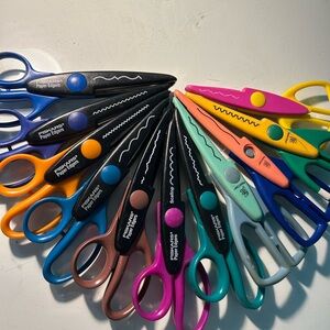 Multi-Color Decorative Edge Scissors Set